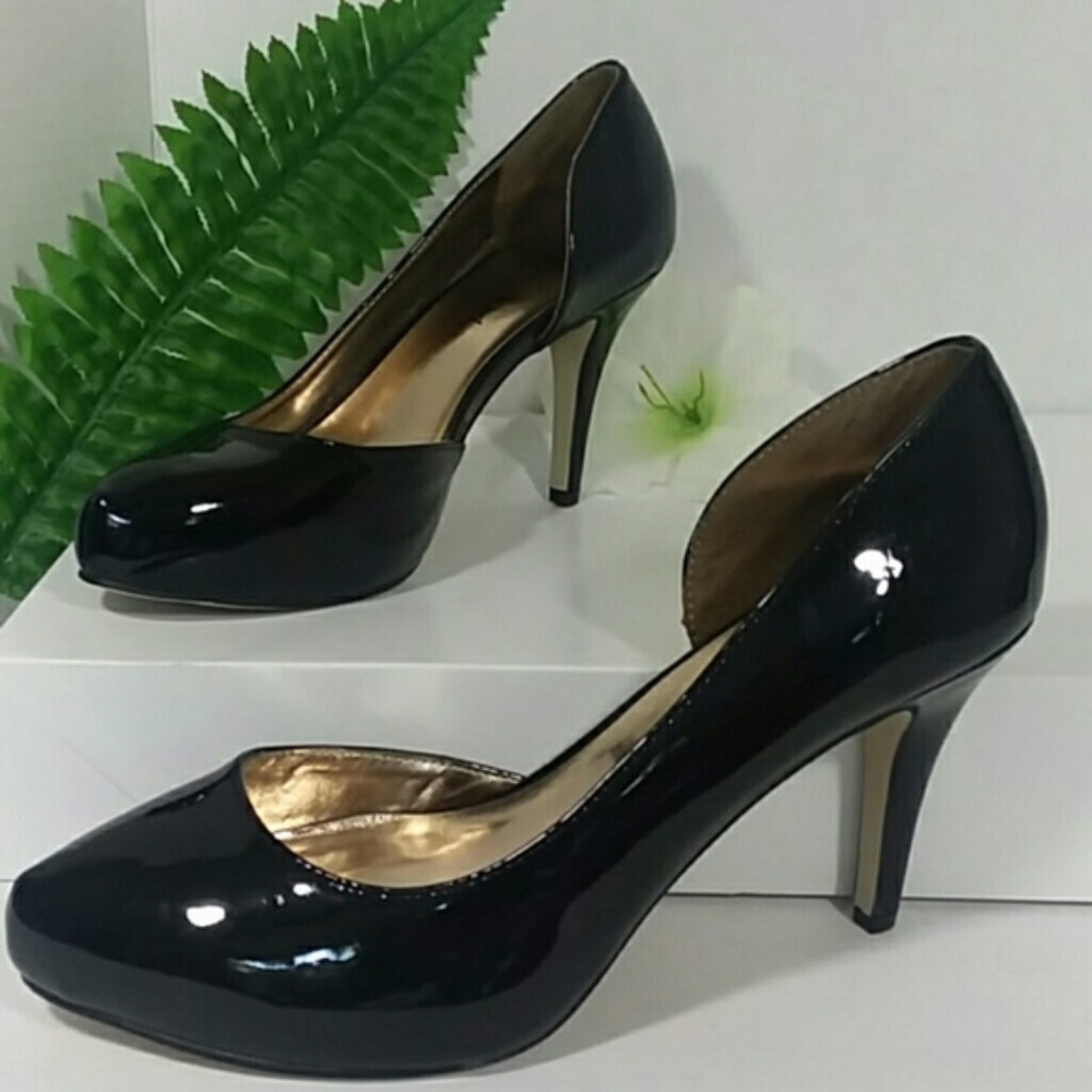 NWOT Madden Girl Baines PATENT LEATHER D'Orsay PUM